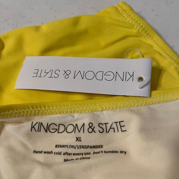 Classic Bikini Bottom Swimsuit in Size XL - Picture 5 of 5